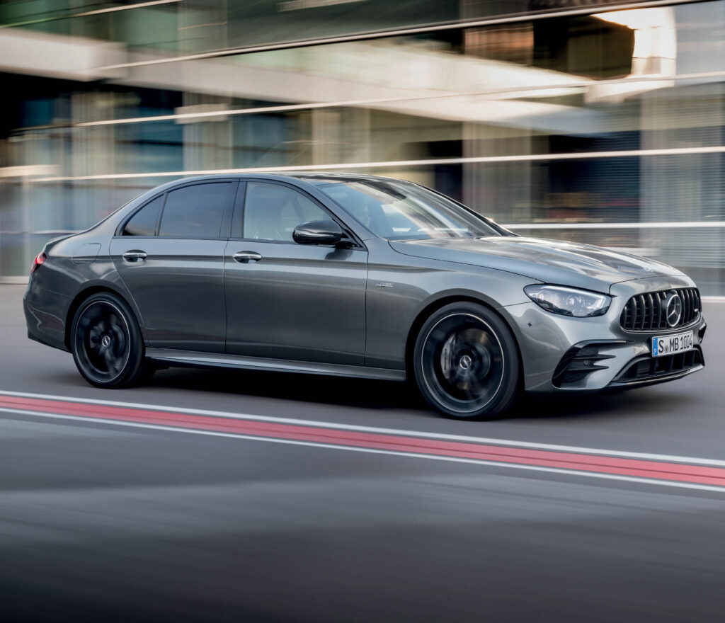 business class-model E 53 Limousine en Estate
